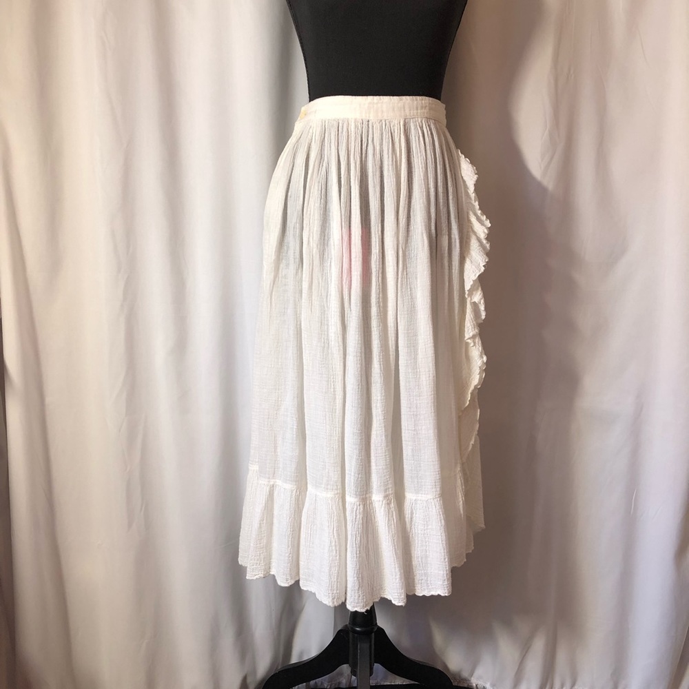 Balkan by George Georgiou White Skirt Size M